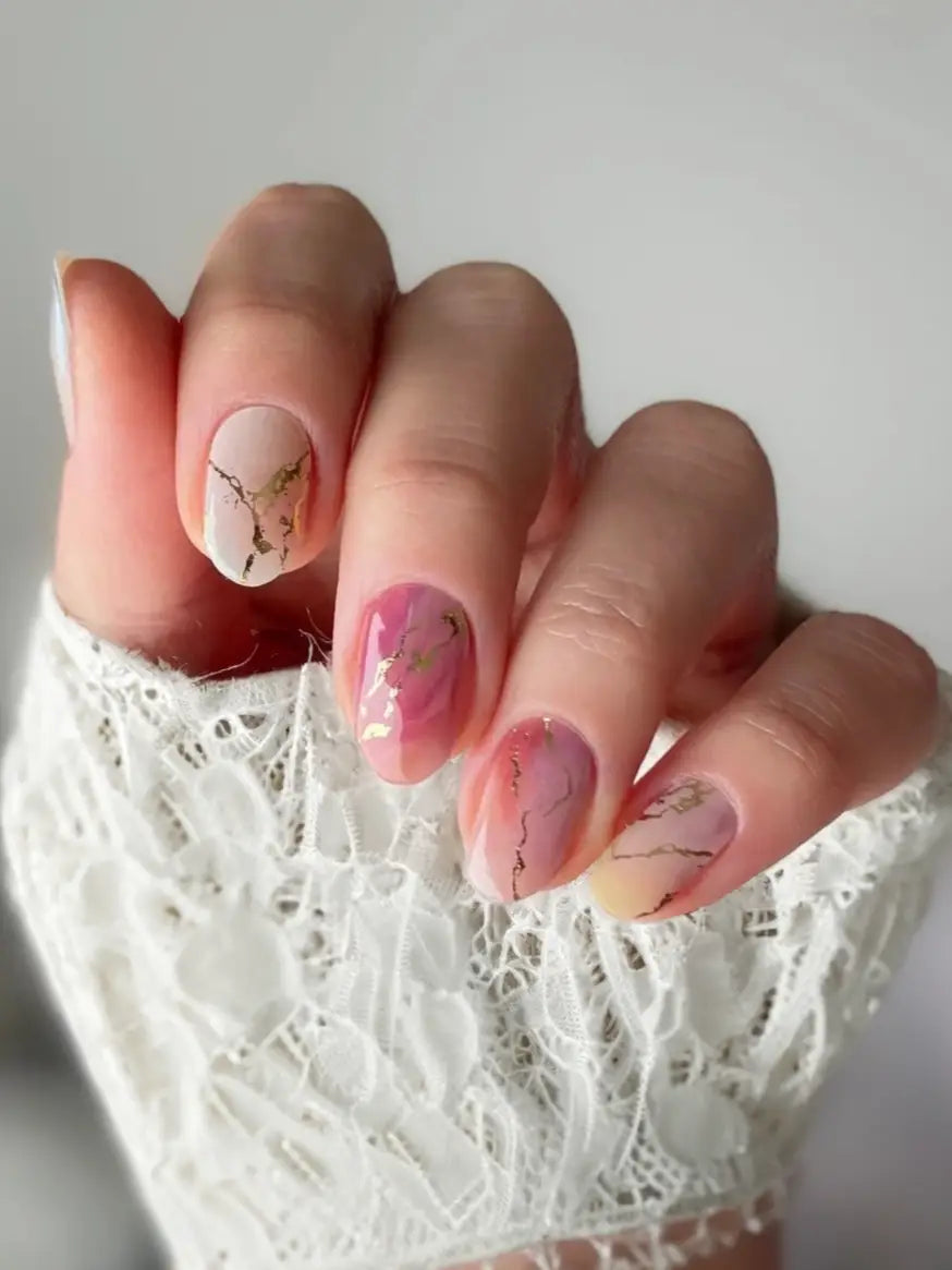 Mramorová harmónia (Marble Muse)