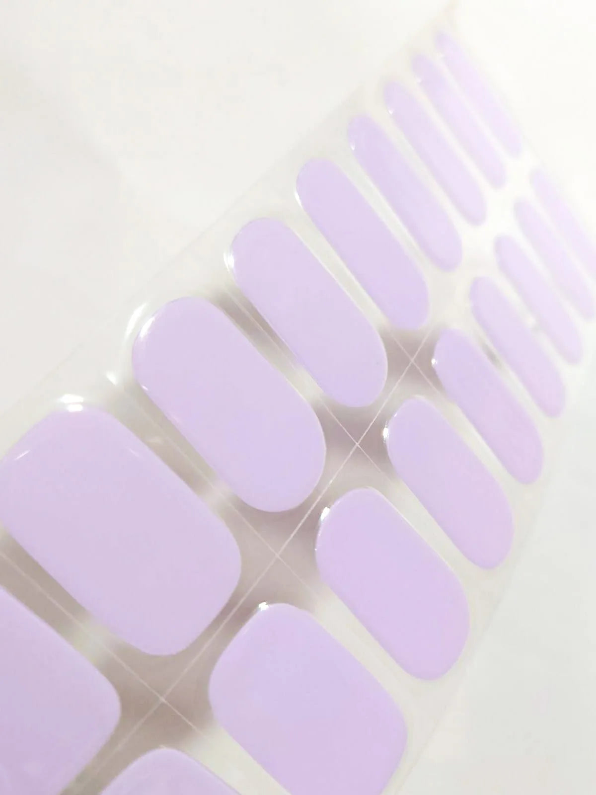 Gélové dlhé a farebné nechty