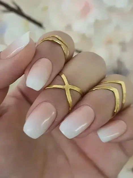 Lak na krásne nechty - luxus