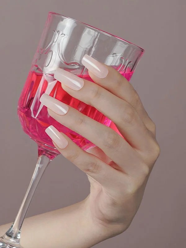 Gélové farby a nálepky na nechty