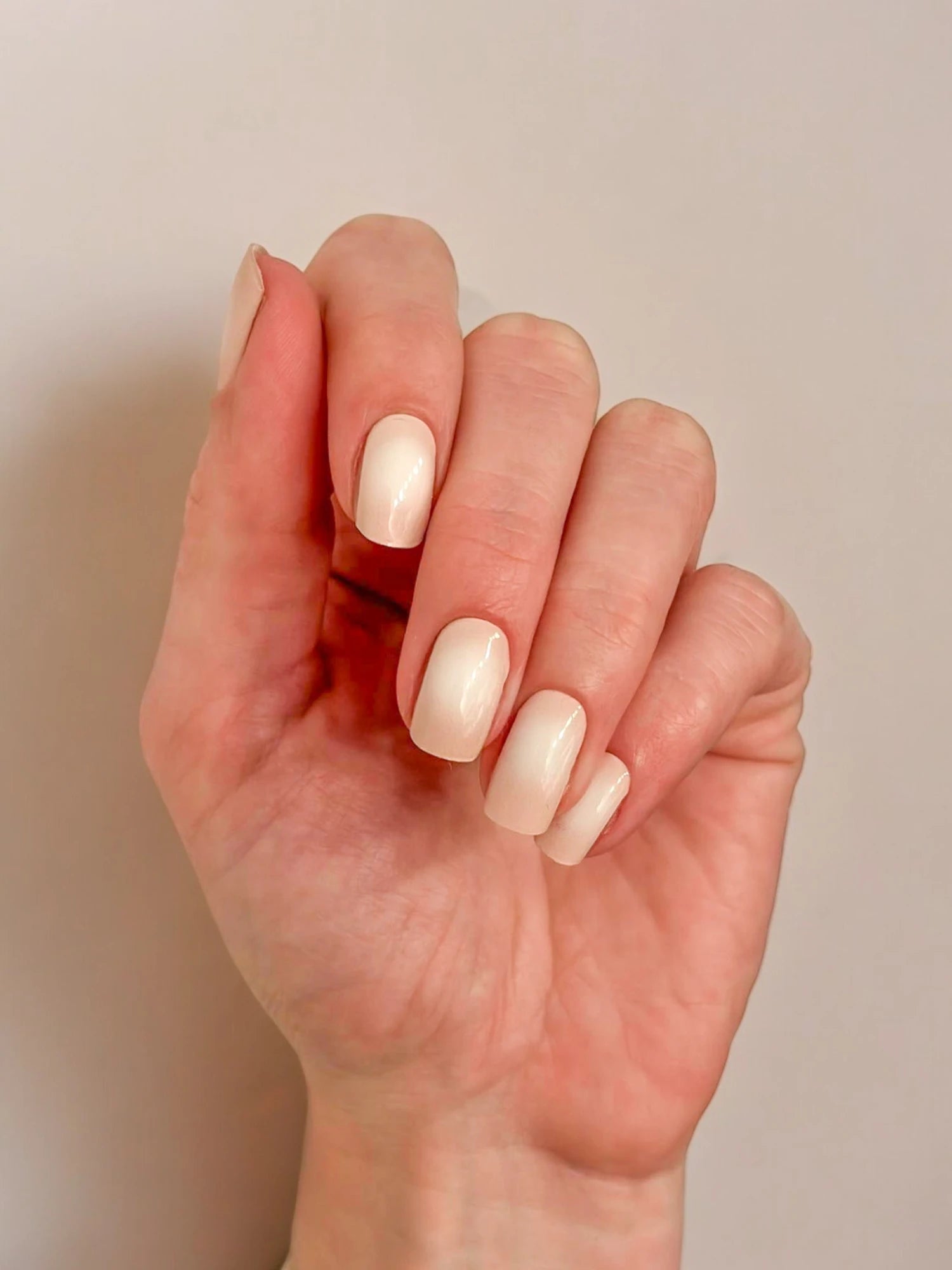 Krásne letné ombré nechty