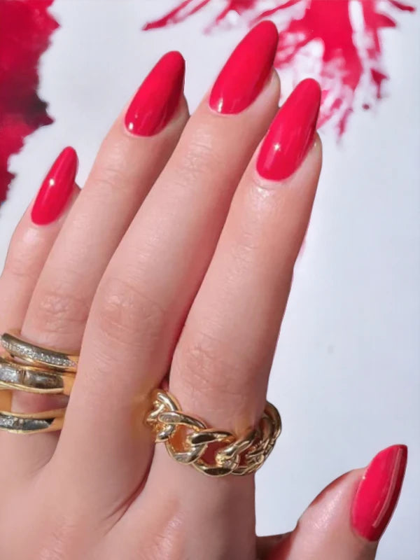 Moderné gélové a letné nechty