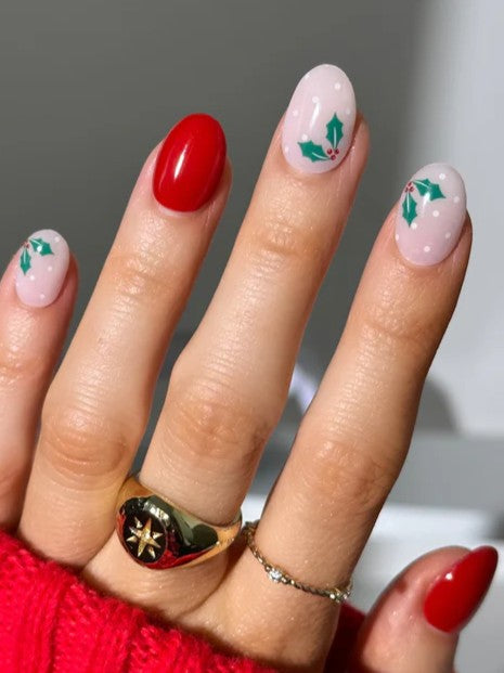 Červené a biele gélové vianočné nechty Appeel s cezmínou, oválny tvar.