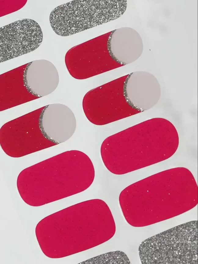 Video gélových vianočných nechtov Red Carpet v červenej a trblietavej striebornej.